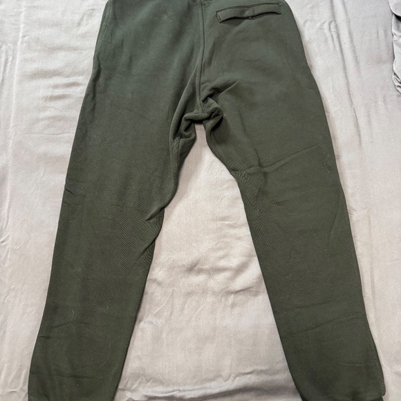 Men’s Nike Joggers - Picture 2 of 3